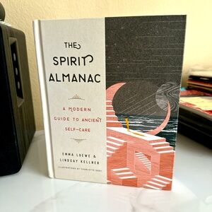 ‎The Spirit Almanac Book - a modern guide to ancient self-care.
